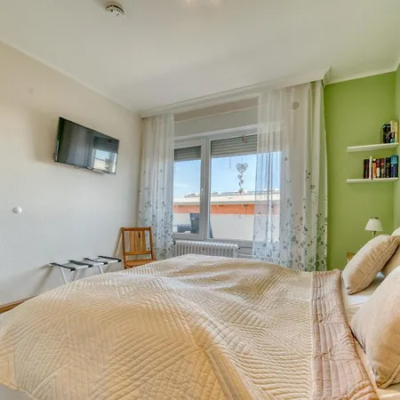 - Haus A, App 0a0307 Appartement