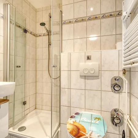 - Haus A, App 0a0307 Appartement *